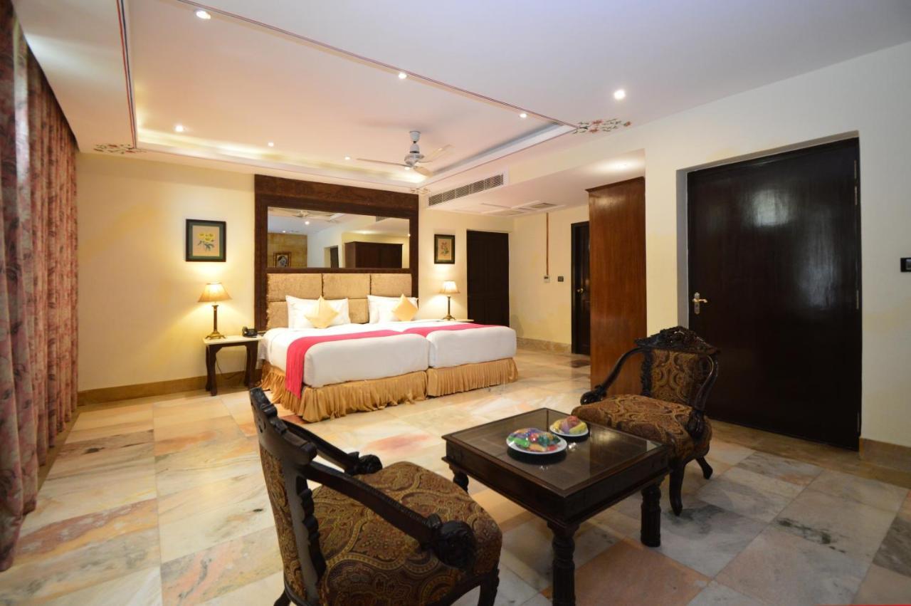 Talaibagh Palace Amer Екстериор снимка