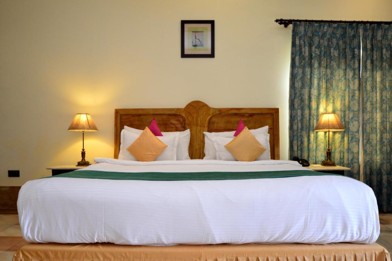 Talaibagh Palace Amer Екстериор снимка