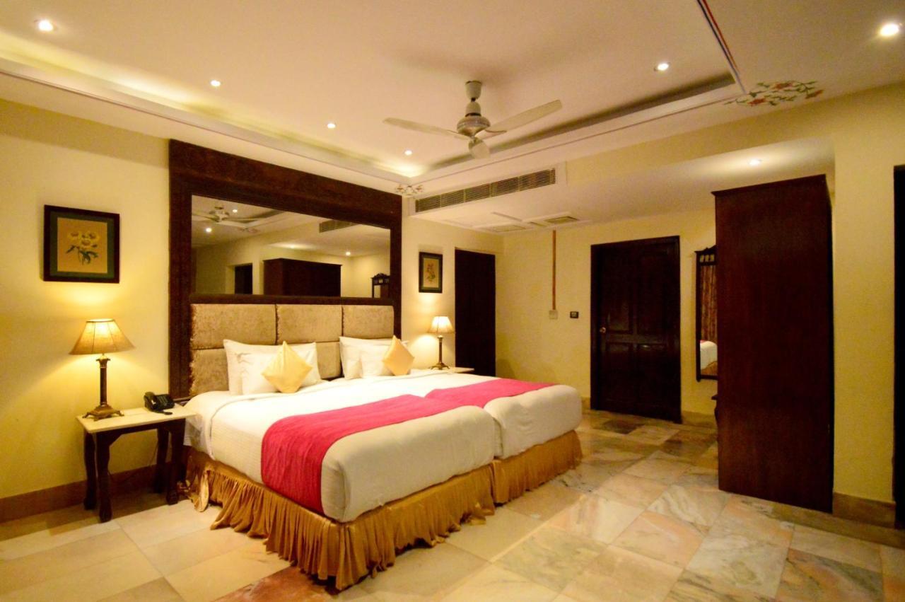 Talaibagh Palace Amer Екстериор снимка