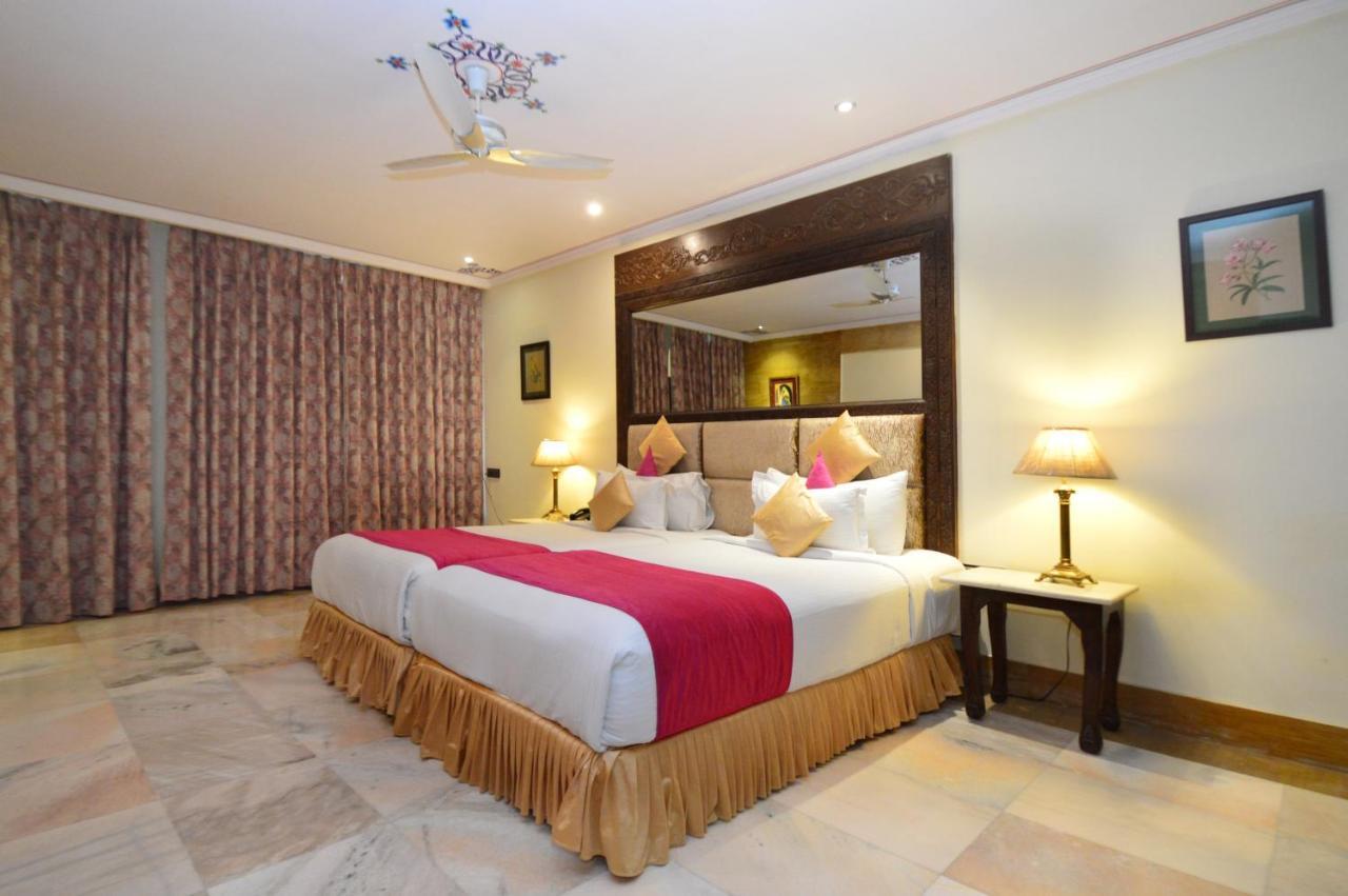 Talaibagh Palace Amer Екстериор снимка