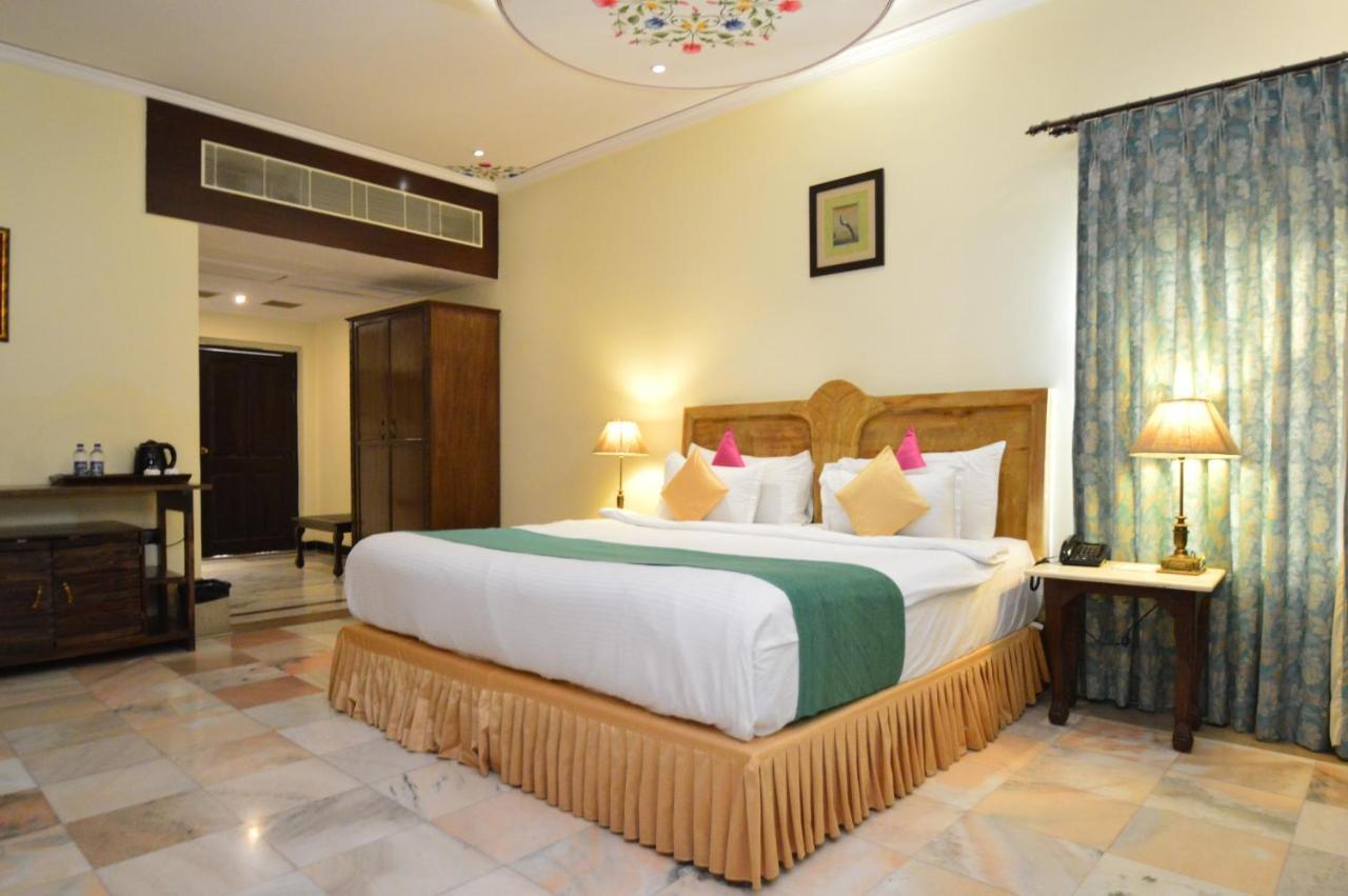 Talaibagh Palace Amer Екстериор снимка
